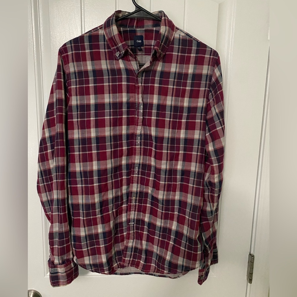 Gap button down